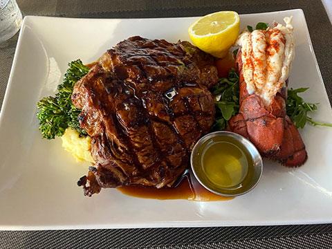 Photo Credit: elasgrille.com